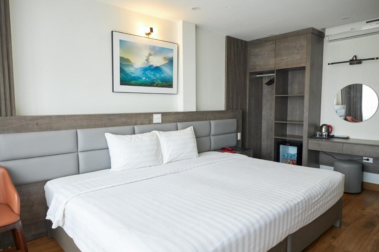 Van Nam Hotel Ha Long Exterior foto